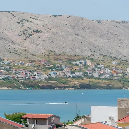 Padre Konukevi Pag Town